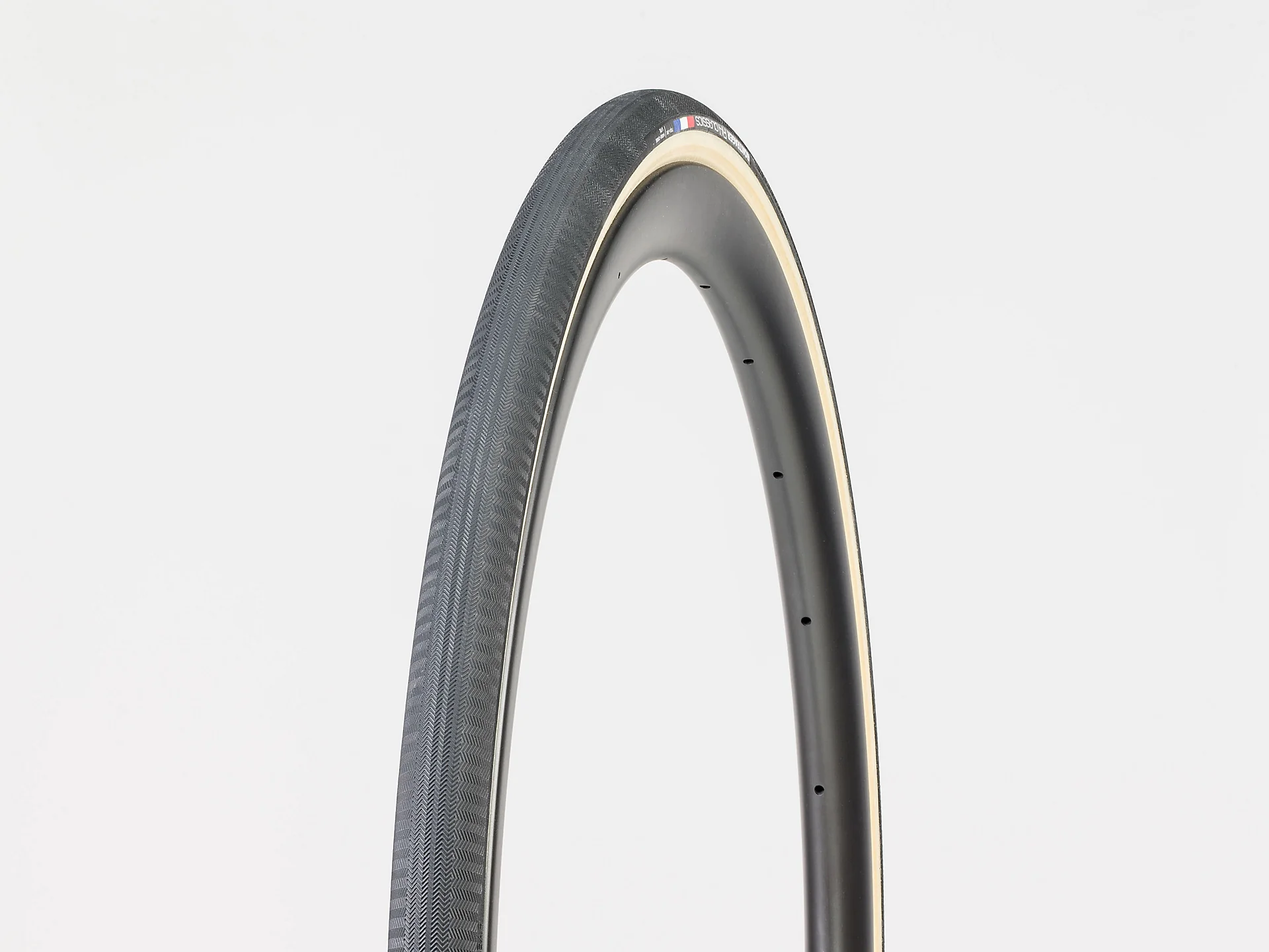 Bontrager R4 Classics Hard-Case Lite Road Tyre